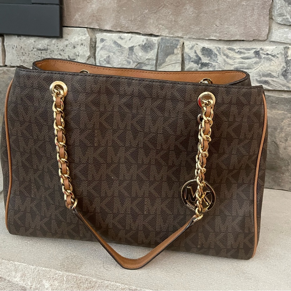 Michael Kors purse